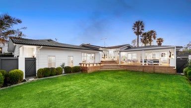 at 14 Raphael Place, West Harbour, Auckland