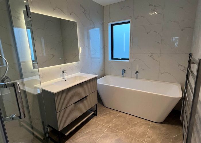  at 29 Robert Burke Place, Henderson, Waitakere City, Auckland