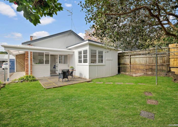  at 1/9 August Place, Greenlane, Auckland City, Auckland