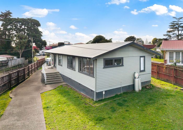  at 56 Ashlynne Avenue, Papatoetoe, Manukau City, Auckland