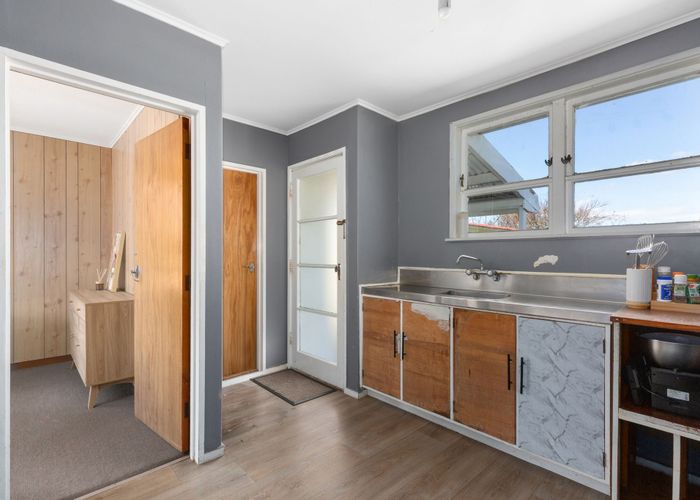  at 43 Fantame Street, Cannons Creek, Porirua, Wellington