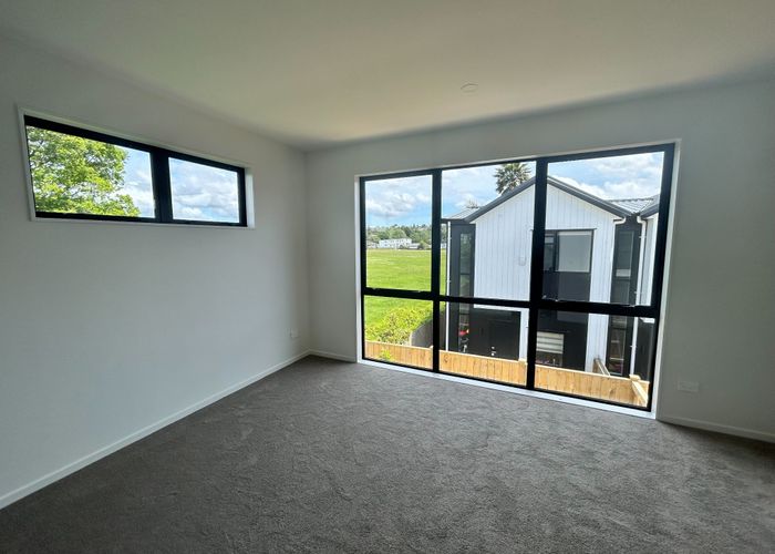  at 8/26 Smythe Rd, Henderson, Waitakere City, Auckland