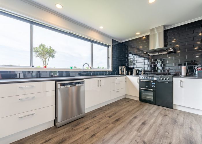  at 8 Arowhenua Station Road, Kerrytown, Timaru, Canterbury