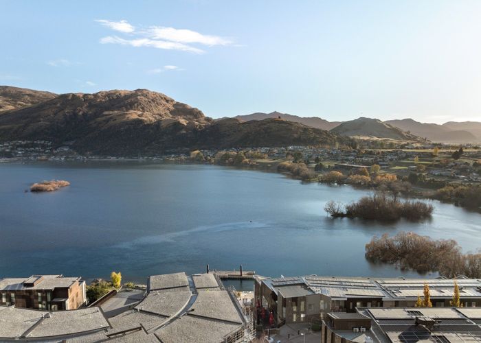  at 4 Northview Terrace, Kelvin Heights, Queenstown-Lakes, Otago