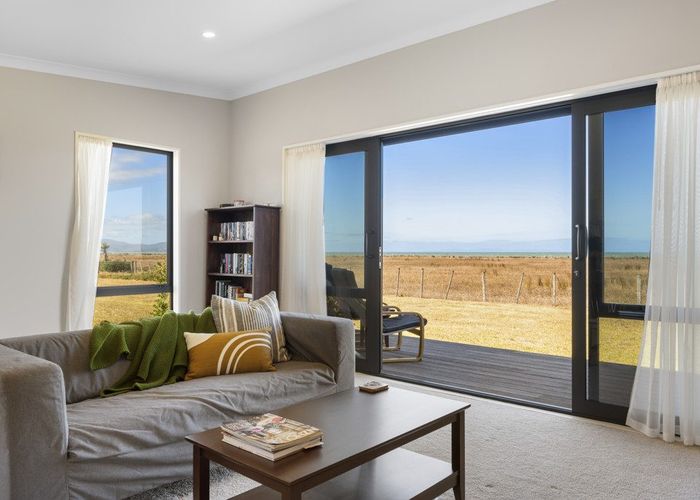  at 27 Ocean View Crescent, Rārangi, Rarangi