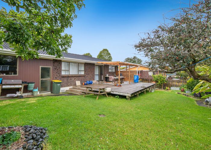  at 7 Thorburn Avenue, Red Beach, Red Beach