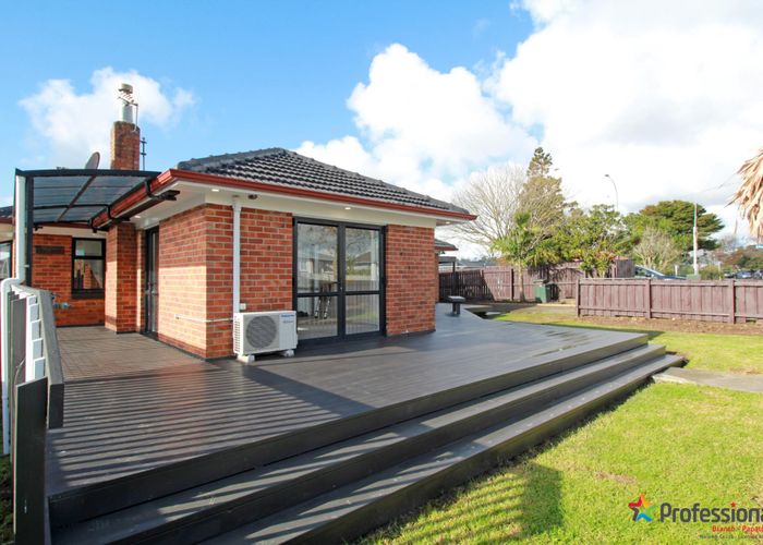  at 213 Buckland Road, Mangere East, Auckland