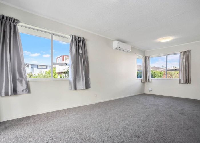  at 4/38 Onepoto Road, Hauraki, North Shore City, Auckland