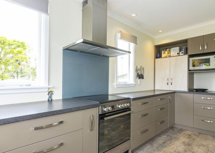  at 196 Downs Road, Geraldine Downs