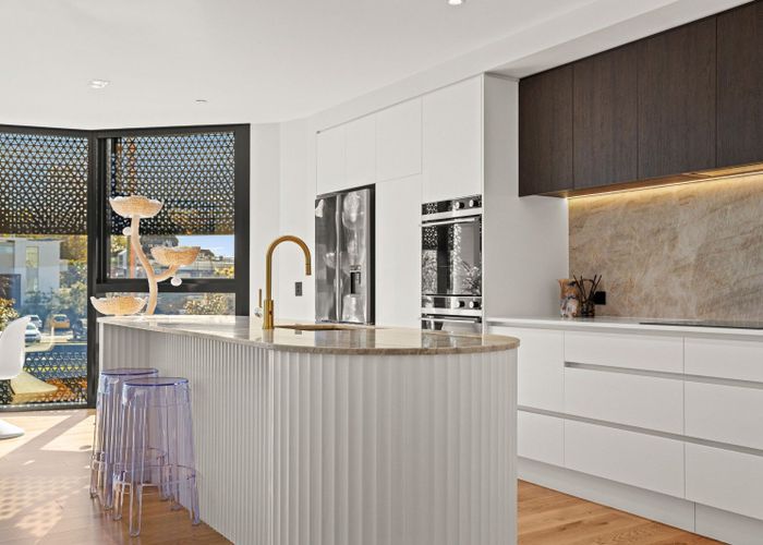  at 1/33 Kilmore Street, City Centre, Christchurch City, Canterbury