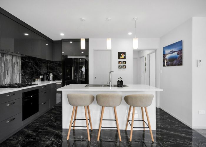  at 3 Frederick Place, Whalers Gate, New Plymouth, Taranaki