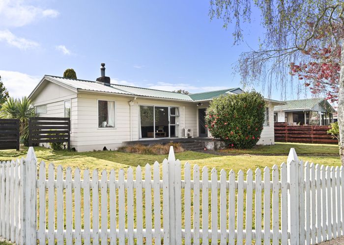  at 40 Raymond Street, Fairview Downs, Hamilton