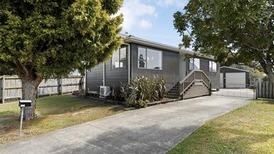 at 12 Hibiscus Avenue, Hamilton Lake, Hamilton