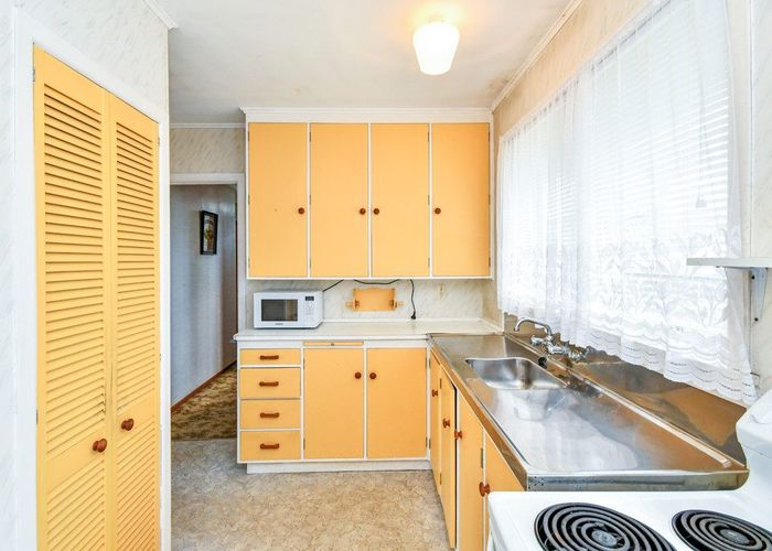  at 2/72 Coronation Road, Papatoetoe, Auckland