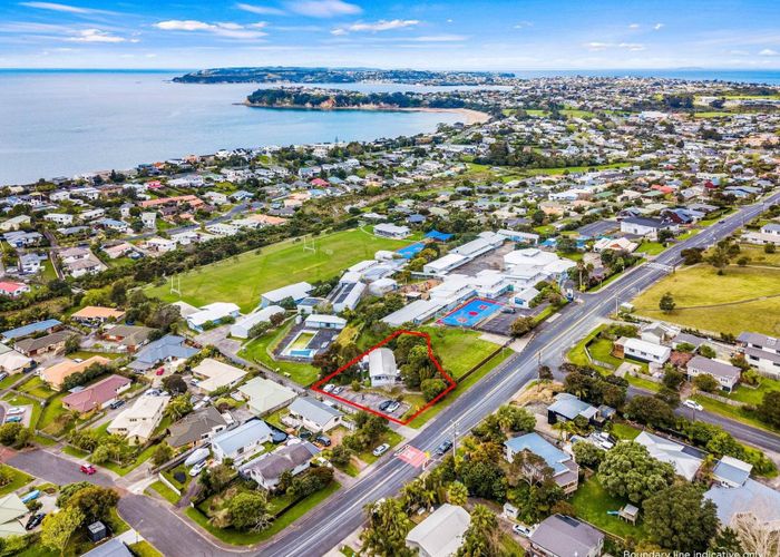  at 32  Waiora Road, Stanmore Bay, Rodney, Auckland