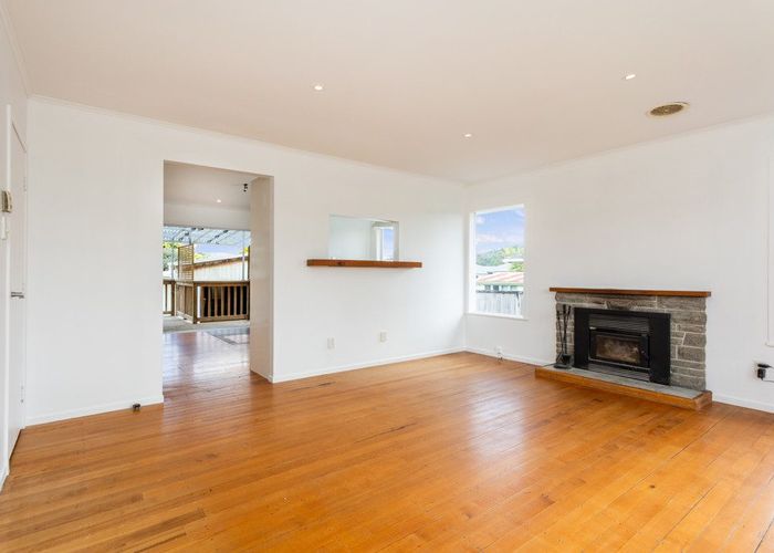  at 18 Garelja Road, Henderson, Waitakere City, Auckland