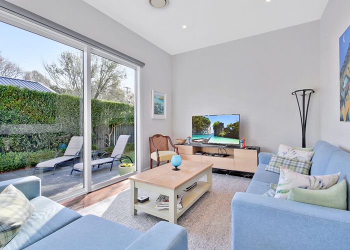  at 17 Elmwood Road, Strowan, Christchurch