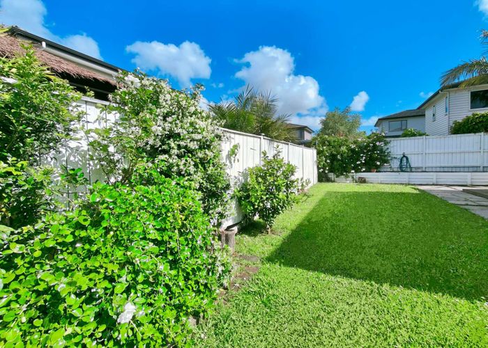  at 9 Brookview Drive, Flat Bush, Manukau City, Auckland