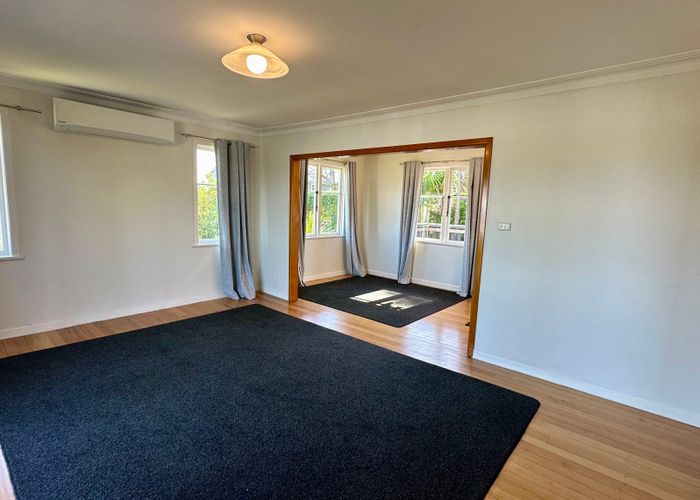  at 9 Waiana Ave, Mangere Bridge, Manukau City, Auckland