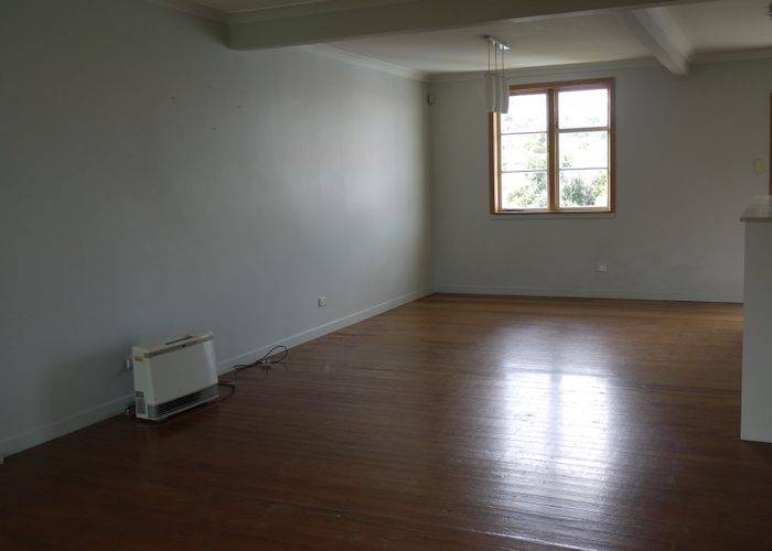  at 18 Woodglen Road, Glen Eden, Auckland