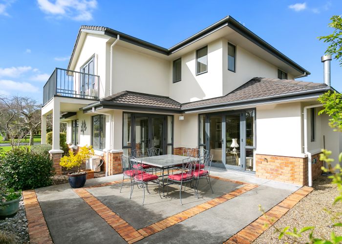  at 1 Shaw Street, Leamington, Cambridge