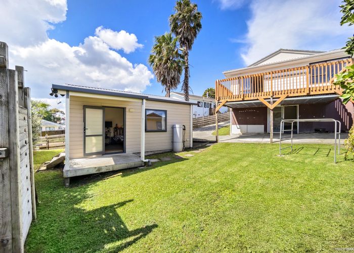  at 77 Brunner Road, Glen Eden, Waitakere City, Auckland