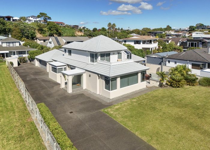  at 19 Beach Road, Otumoetai, Tauranga, Bay Of Plenty