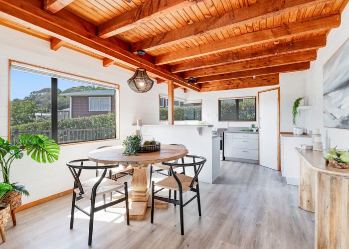  at 46 De Luen Avenue, Tindalls Beach, Whangaparaoa