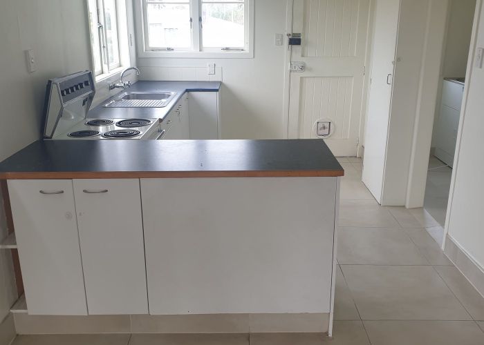  at 327 Te Rapa Road, Beerescourt, Hamilton