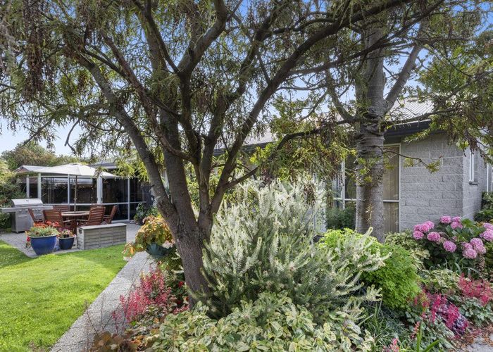  at 6 Te One Place, Redwood, Christchurch City, Canterbury