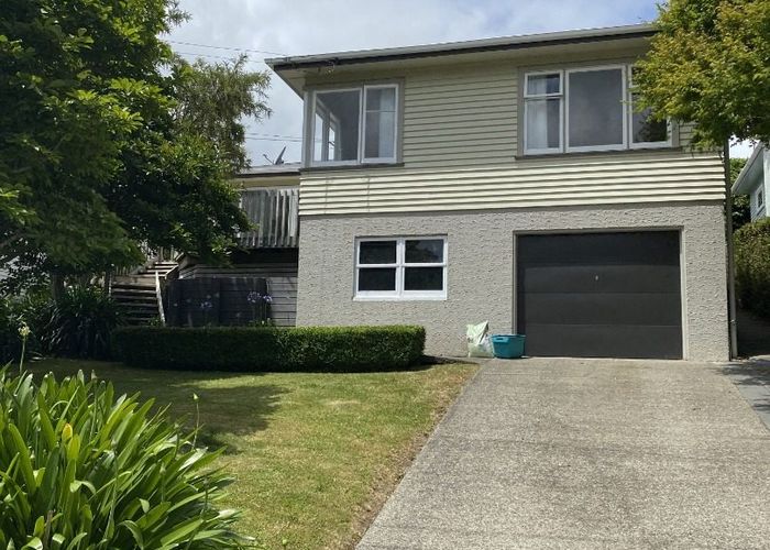  at 11 Huia Street, Tawa, Wellington, Wellington