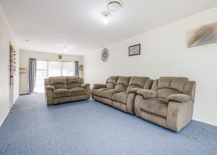  at 1/15 Malte Brun Place, Papatoetoe, Manukau City, Auckland