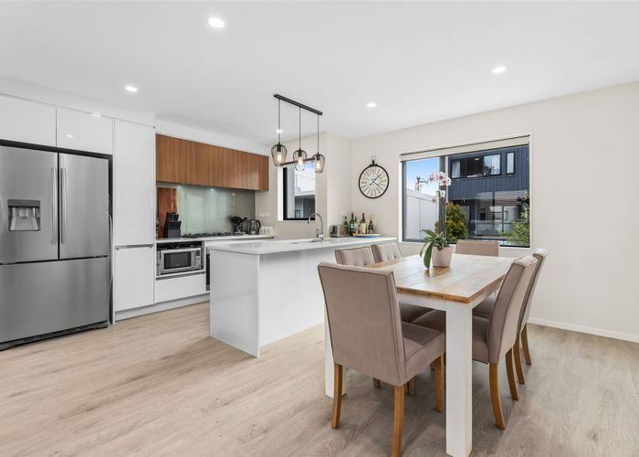  at 14/5 Perekia Street, Albany, Auckland