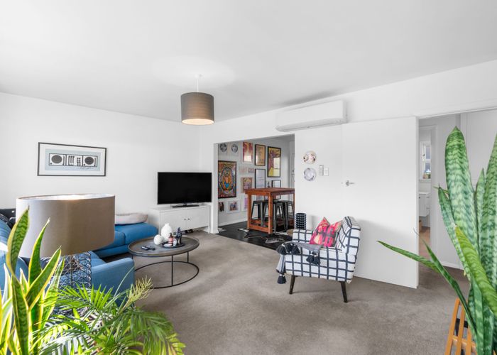  at 5/28 Aikmans Road, Merivale, Christchurch City, Canterbury