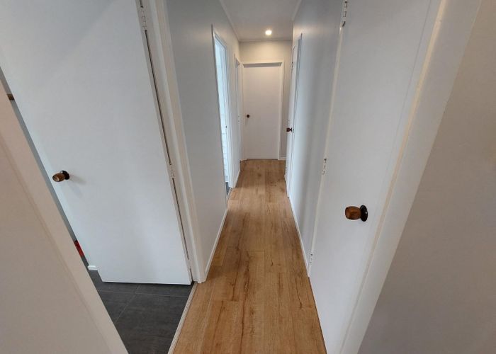  at 1/87 Luanda Drive, Ranui, Auckland
