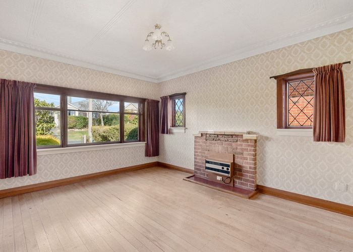  at 32 Mornington Road, Balaclava, Dunedin, Otago