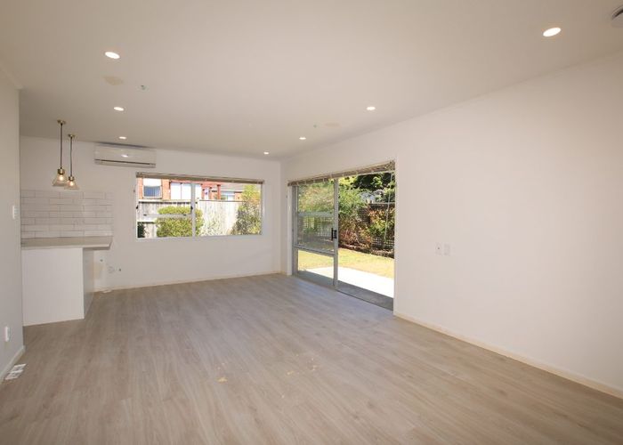  at 3/5 Tobruk Crescent, Milford, North Shore City, Auckland