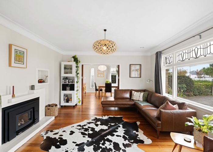  at 27 Nixon Street, Hamilton East, Hamilton