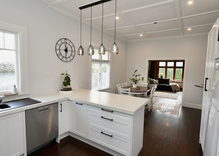 at 112 Albert St, Terrace End, Palmerston North, Manawatu / Whanganui