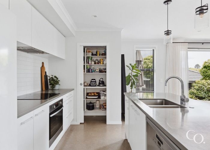  at 15 Ballintoy Park Drive, Welcome Bay, Tauranga