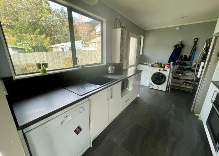  at 8A Buller Grove, Naenae, Lower Hutt, Wellington