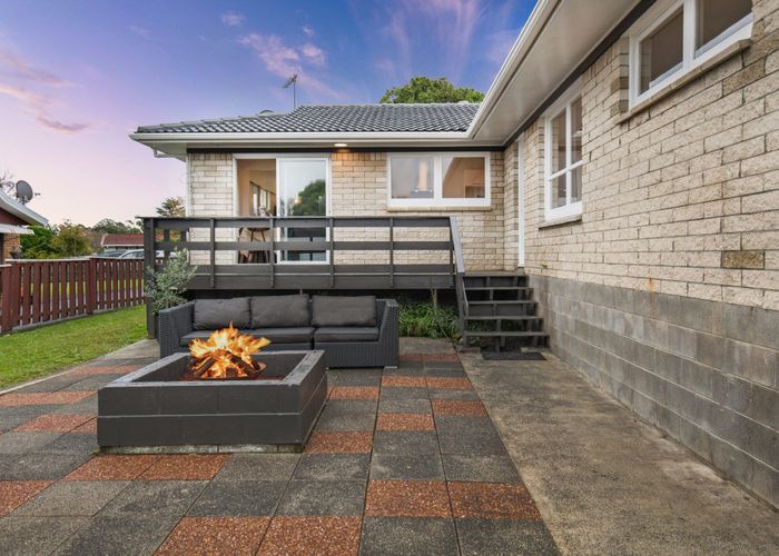  at 42 Ray Small Drive, Pahurehure, Papakura, Auckland