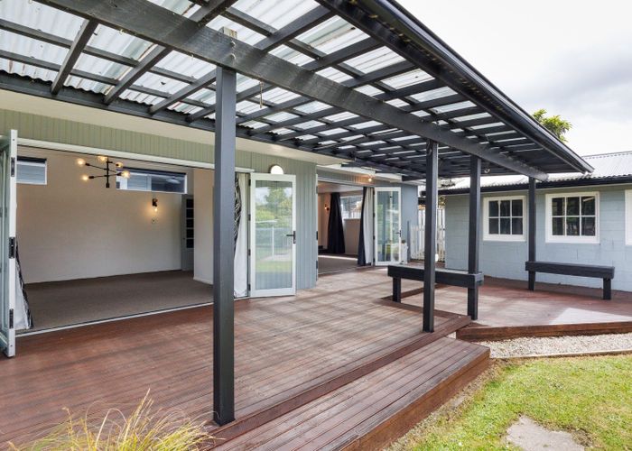  at 24 Akaroa Avenue, Awapuni, Palmerston North, Manawatu / Whanganui