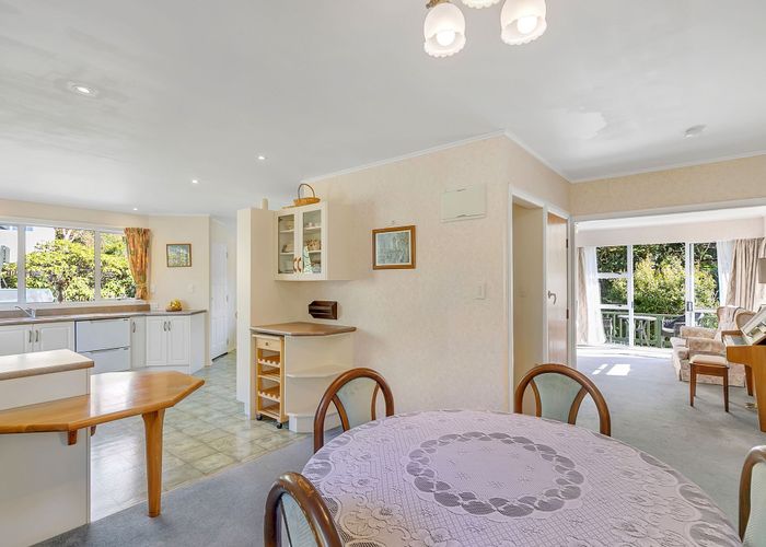  at 25 Larsen Crescent, Tawa, Wellington