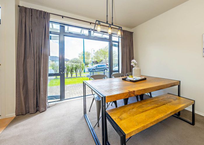  at 14/2 Armoy Drive, Dannemora, Manukau City, Auckland