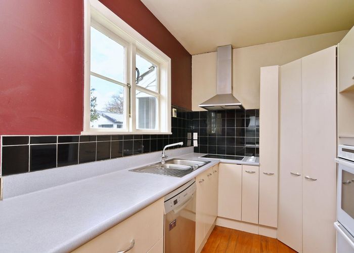  at 2 Davis Place, Woolston, Christchurch City, Canterbury