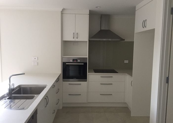 at 285 Dixon Road, Fitzroy, Hamilton