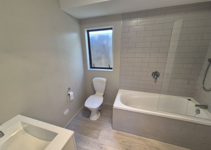  at 1/39 Rewarewa Road, Te Atatu Peninsula, Waitakere City, Auckland