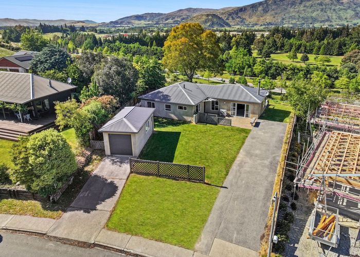  at 14 Rob Roy Lane, Wanaka