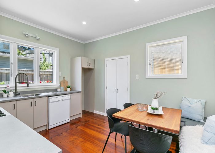  at 59 Severn Street, Island Bay, Wellington